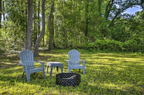 Centrally Located Durham House With Fire Pit!