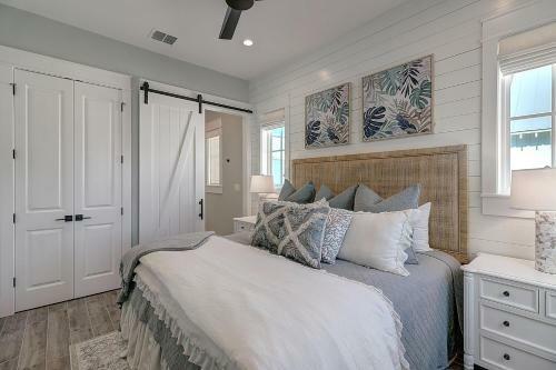 Surf & Sand 235 Lak