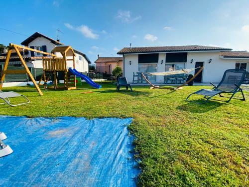 Proche Plage, Maison Tarnos Avec Piscine de 130m2
