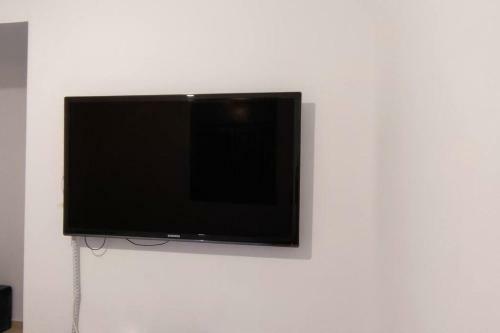 Lovely 4 Room Rental Apartment, With Parking