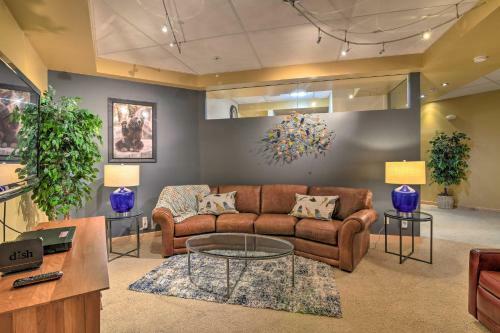 Apartamento Idyllic Dtwn Anchorage Condo With Fireplace!