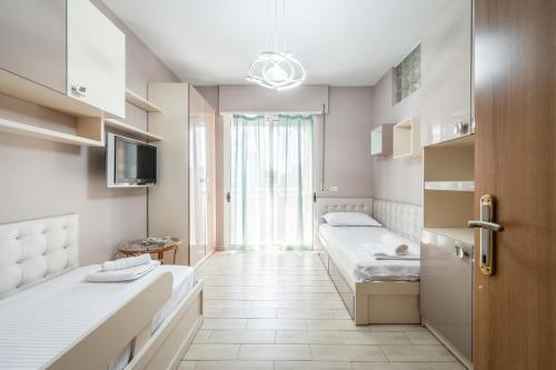 Cozy Central Apartment 2