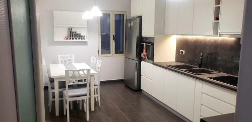 Dhamo?s Sweets Apartment