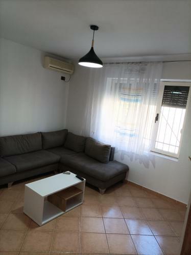 Lovely 2 Bedroom Adora's Apartament With Patio