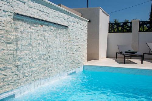 Villa Beatiful House Enka In Banjole,pula