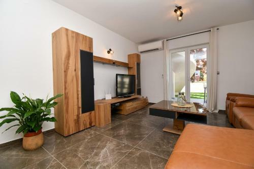 Villa Beatiful House Enka In Banjole,pula