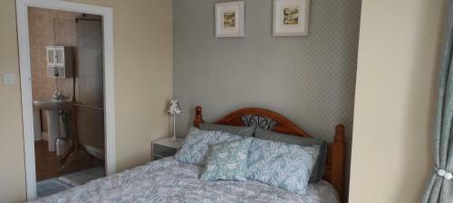 Luxurious 3-bed House, Sleeps 6 And Only 2 Mins To Beach