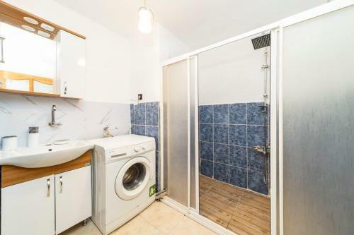Apartamento Central Flat With Balcony And Terrace In Muratpasa