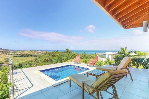 Paradise Villa @coral Views, French Harbour