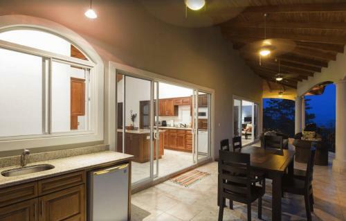 Casa Sea Esta 3 Bedroom Ocean View Home