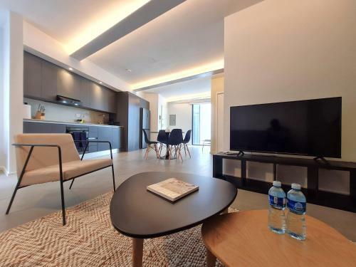 Apartamento Charming 2br With Private Pool In Casco Antiguo