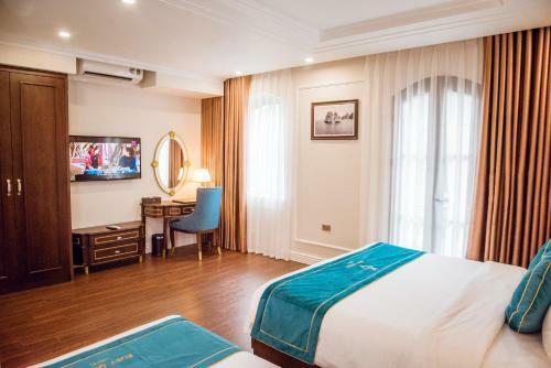 Ruby Queen Hotel