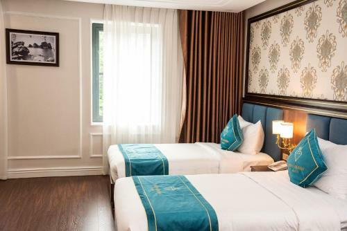 Ruby Queen Hotel