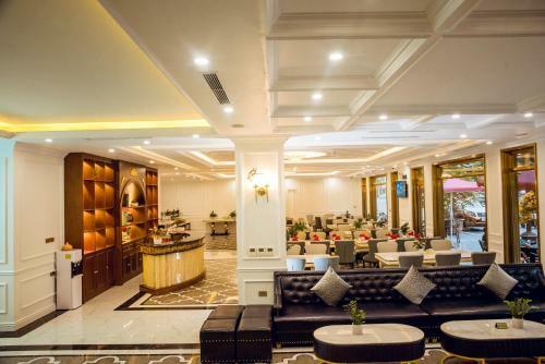 Ruby Queen Hotel