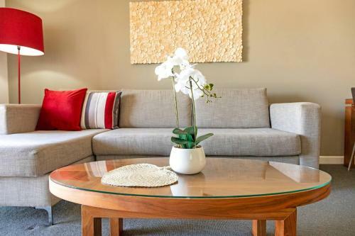 Apartamento Breezy Harbourside Getaway - Balcony & Resort Pool