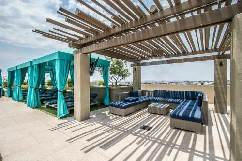 Apartamento New! Rooftop Pool With Mountain Views+king Beds