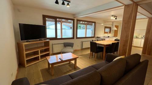 Inigualable Casa En El Coraz�n de Sm Andes 8 Pax