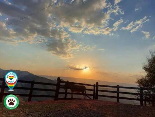 P�r Do Sol Mais Lindo Da Serra Da Mantiqueira