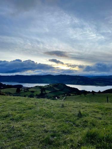 Experiencia Con Hermosa Vista Al Embalse de Tomin�