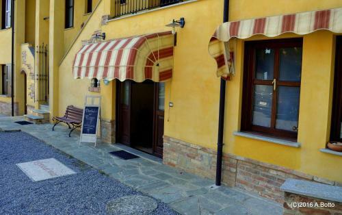 Hostal Rosso Di Sera