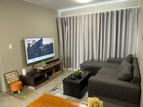 Eazy Apartment By Mall Of Africa