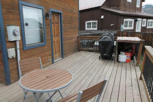 Pooches Paradise Location Elk Ave Dog Friendly