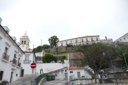 Bed & Breakfast Guest House E�a - Centro Hist�rico Leiria