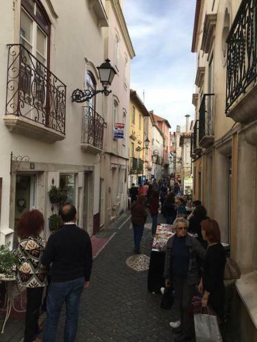 Bed & Breakfast Guest House E�a - Centro Hist�rico Leiria