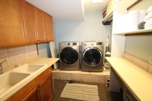 Whetstone Wonder Amazing Views Large Deck Hot Tub Pet Friendly Shuttle