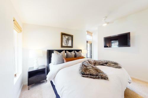 East Vail Escape