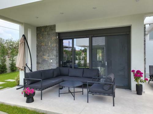 Olea Valley Holiday Villa