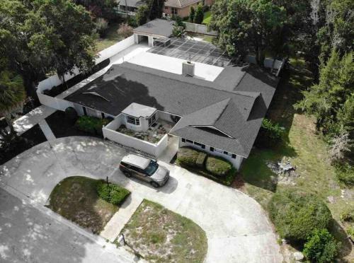 Royal Getaway 5 Bedroom Home W/pool & Game Room