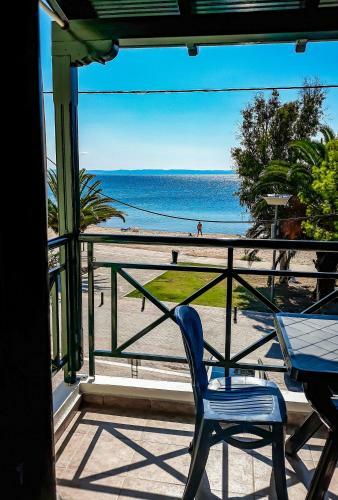 Seafront Privilege House Nikiti Beach