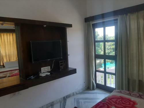 Hostal Royal Swimming Pool Park