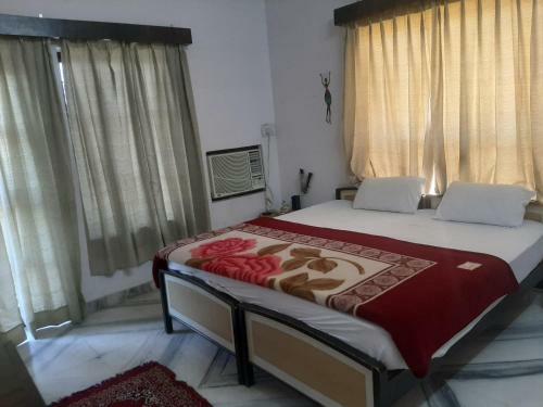 Hostal Royal Swimming Pool Park
