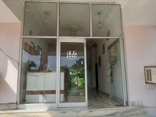 Hostal Royal Swimming Pool Park