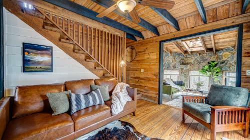 Pioneer Lodge - Cozy Cabin In Blue Ridge