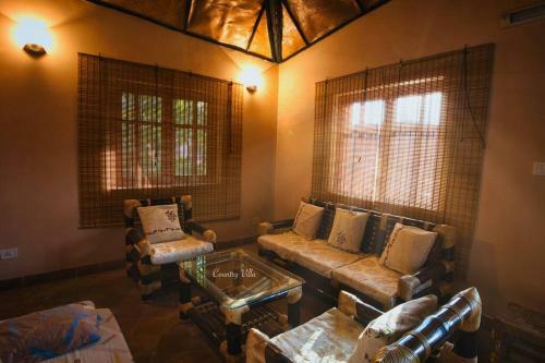 Country Villa With Modern Amenities, Santiniketan