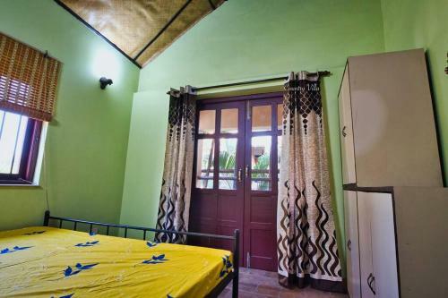 Country Villa With Modern Amenities, Santiniketan