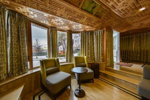 Hotel Metropolis Srinagar