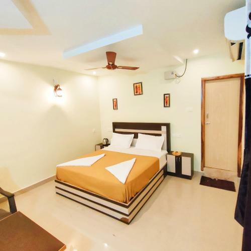 Hotel Srirathna Temple View Inn