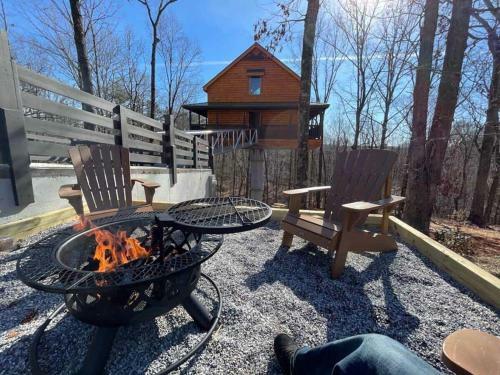 Villa Gold Peak Treehouse Near Helen, Georgia