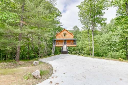 Villa Gold Peak Treehouse Near Helen, Georgia