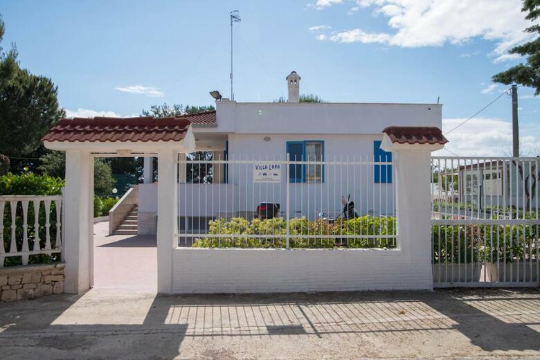 Hostal Villa Lara