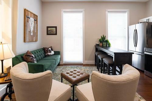 Covington Getaway - Comfortable 1-br Apartment