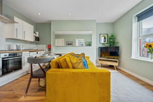 Host Apartments - Georgian Quarter Cosy Retreat