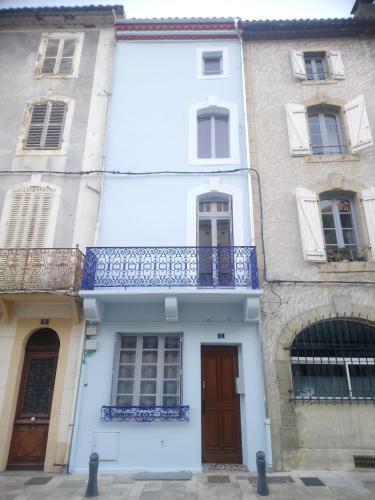 Apartamento Triplex Avec Vue Sur Place Du Centre Historique.