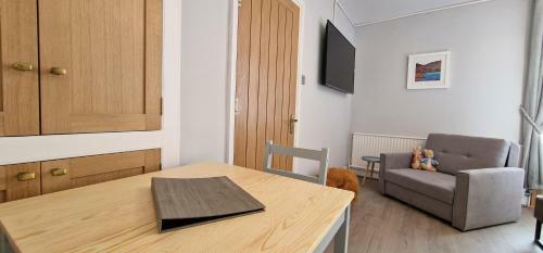 Woodland Family Apartment