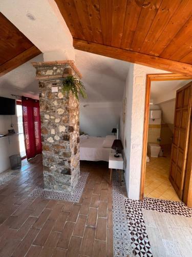 Hostal Lady White