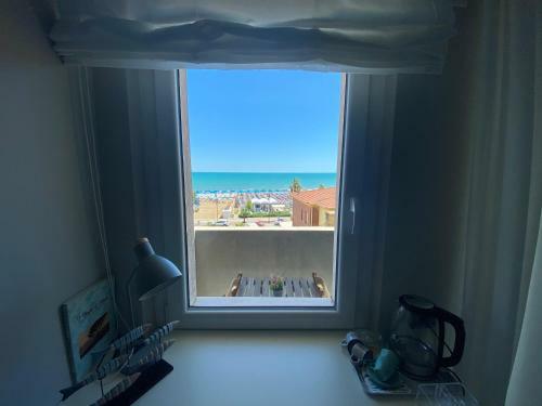 Hostal Oltremare Rooms
